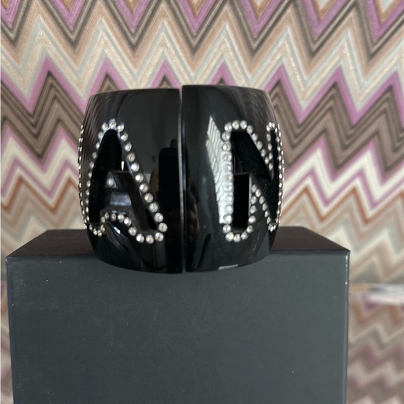 RARE CHANEL Resin & Crystal Cuff - Picture 4 of 5
